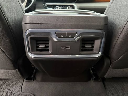 Used 2022 GMC Sierra 1500 Denali w/ Denali Reserve Package AWD/4WD image 19