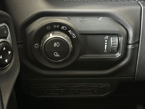 Used 2024 Jeep Gladiator Rubicon image 29