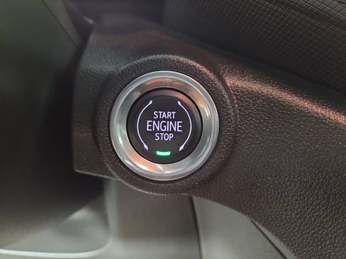Used 2021 Chevrolet TrailBlazer LT w/ Convenience Package FWD image 24