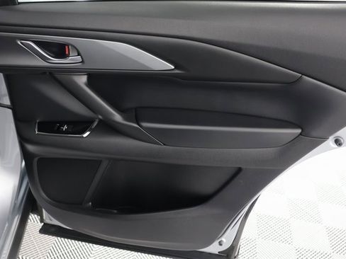 Used 2023 MAZDA CX-9 Touring image 30