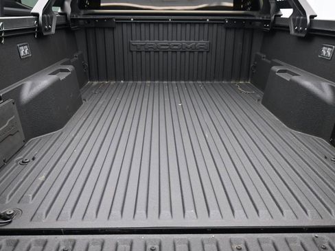 Used 2024 Toyota Tacoma Trailhunter image 29