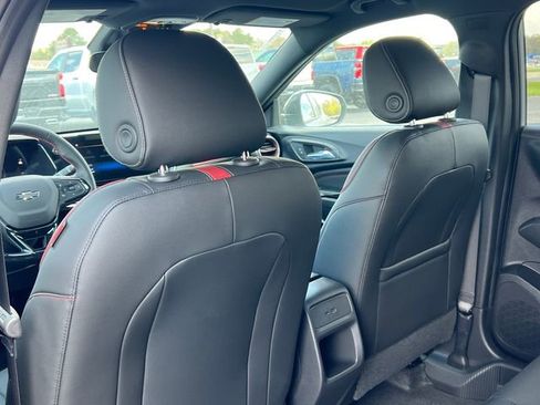 New 2026 Chevrolet Trax RS w/ Driver Confidence Package FWD image 32