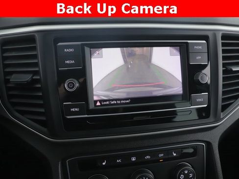 Used 2022 Volkswagen Atlas Cross Sport SE image 5