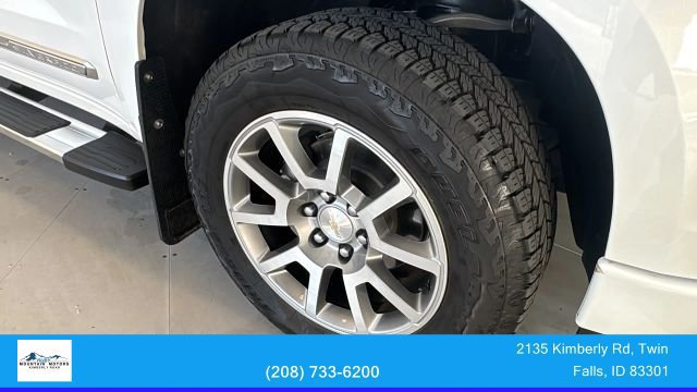 Used 2024 Chevrolet Silverado 1500 High Country w/ Technology Package AWD/4WD image 11
