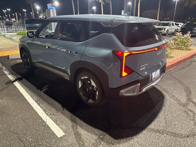 Used 2027 Kia Seltos EX FWD image 5