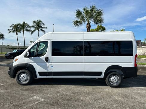 Used 2023 RAM ProMaster 2500 image 7
