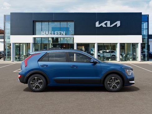 New 2026 Kia Niro EX FWD image 7