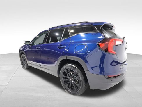 Certified 2022 GMC Terrain SLT w/ Elevation Edition image 2