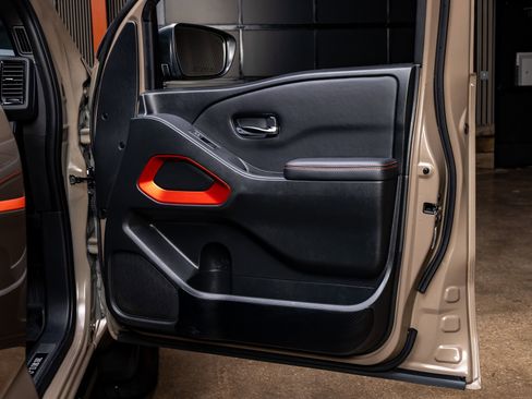 Used 2023 Nissan Frontier Pro-X w/ Technology Package image 36