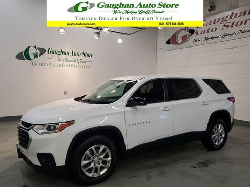 Used 2020 Chevrolet Traverse LS image 1