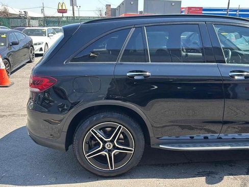 Used 2021 Mercedes-Benz GLC 300 4MATIC image 10