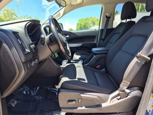 Used 2019 Chevrolet Colorado LT w/ Colorado RST Special Edition AWD/4WD image 13