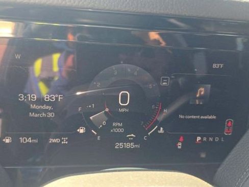 Used 2025 GMC Yukon Denali image 6