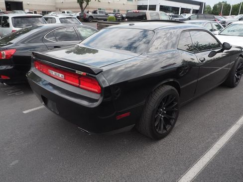 Used 2013 Dodge Challenger R/T RWD image 4