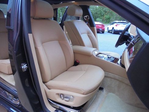 Used 2011 Rolls-Royce Ghost RWD image 11