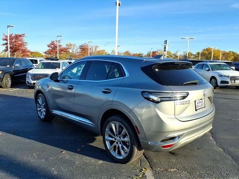 Used 2023 Buick Envision Avenir image 9