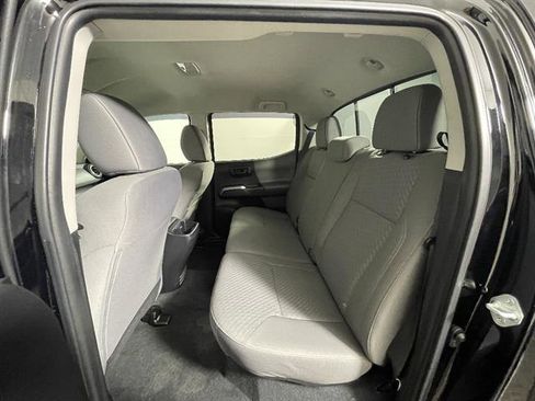 Certified 2023 Toyota Tacoma SR5 AWD/4WD image 10