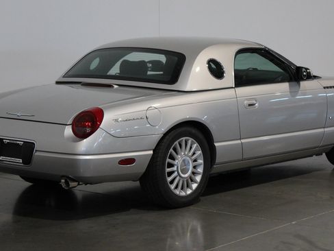 Used 2004 Ford Thunderbird RWD image 24