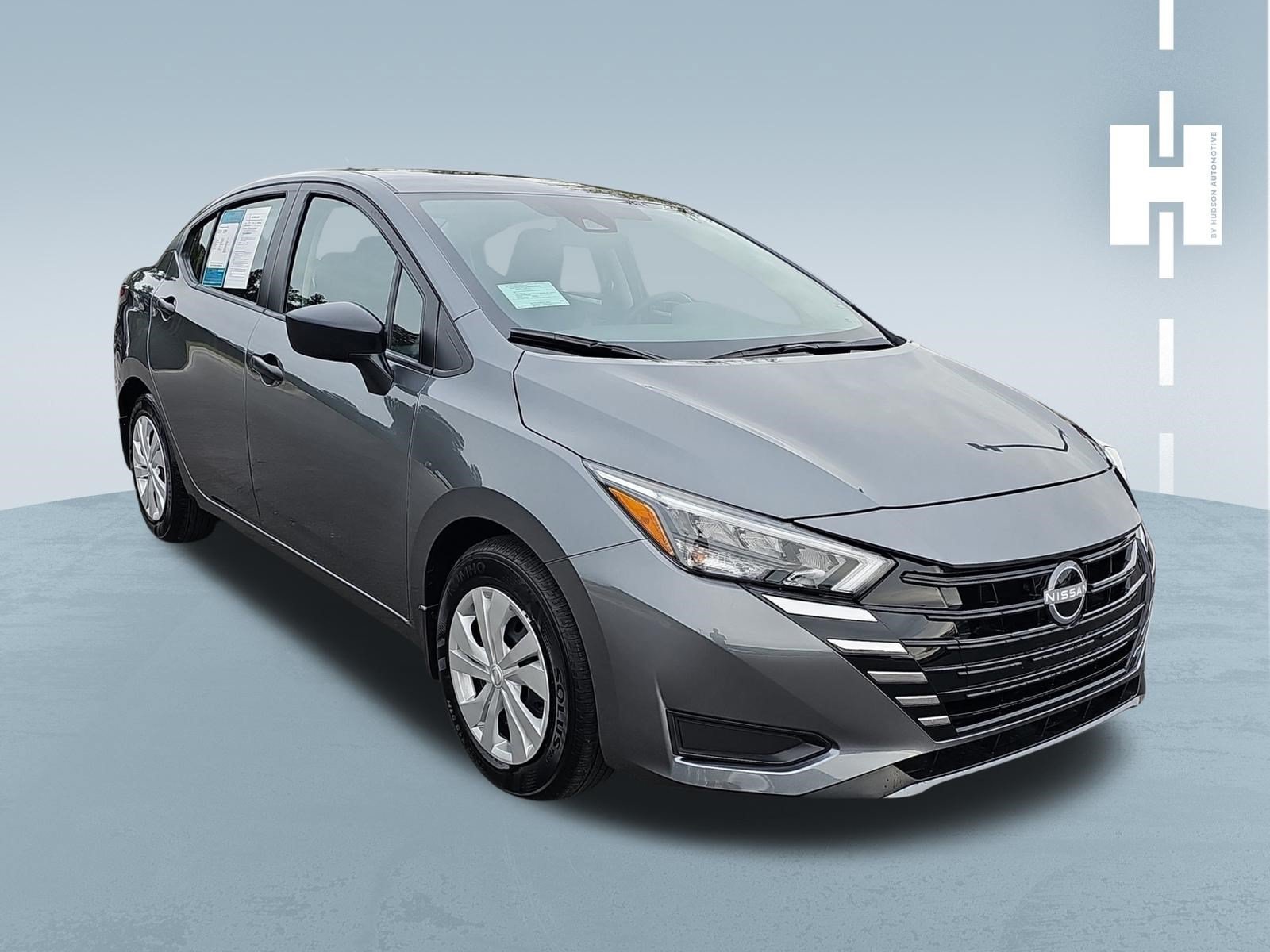Used 2025 Nissan Versa S w/ Trunk Package FWD image 1