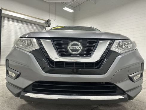Used 2018 Nissan Rogue SL FWD image 10