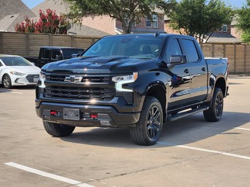 Used 2025 Chevrolet Silverado 1500 LT Trail Boss w/ Convenience Package II AWD/4WD image 11