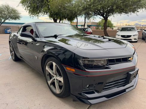 Used 2015 Chevrolet Camaro SS w/ Commemorative Special Edition RWD image 4