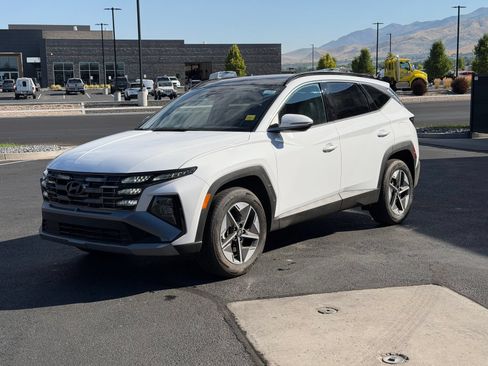 Used 2025 Hyundai Tucson SEL AWD/4WD image 6