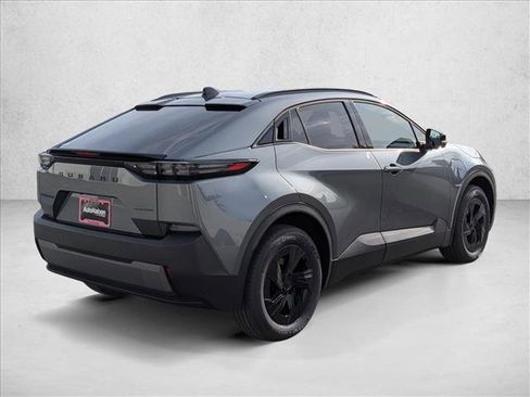 New 2026 Subaru Uncharted AWD image 2
