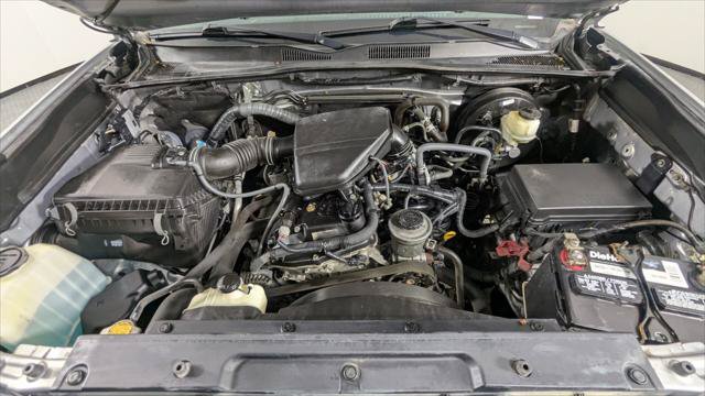 Used 2017 Toyota Tacoma SR5 RWD image 31