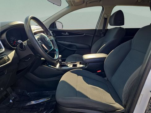Used 2020 Kia Sorento L image 17