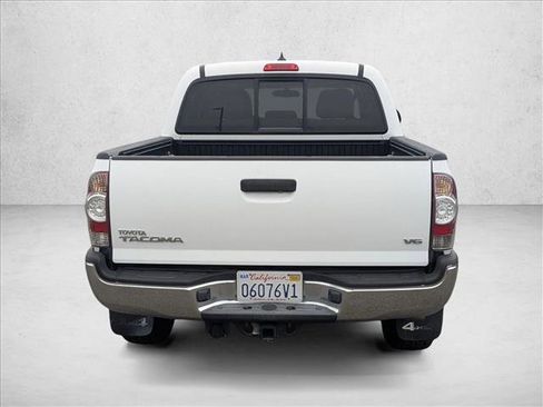 Used 2015 Toyota Tacoma 4x4 Double Cab image 7