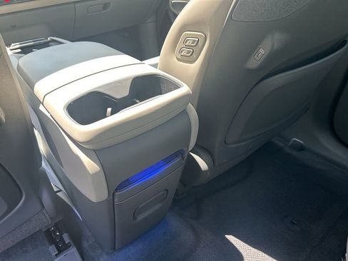 Used 2026 Kia EV9 Land AWD/4WD image 25