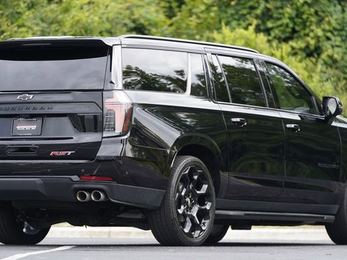 Used 2025 Chevrolet Suburban RST AWD/4WD image 27