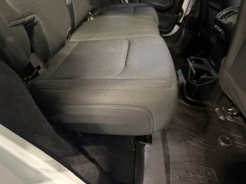Used 2023 Jeep Wrangler Unlimited Sport AWD/4WD image 20
