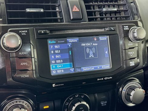 Used 2019 Toyota 4Runner TRD Off-Road AWD/4WD image 29