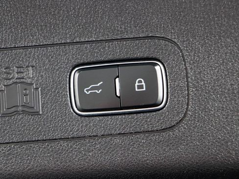 Used 2025 Lincoln Aviator Reserve w/ Jet Appearance Package AWD/4WD image 32