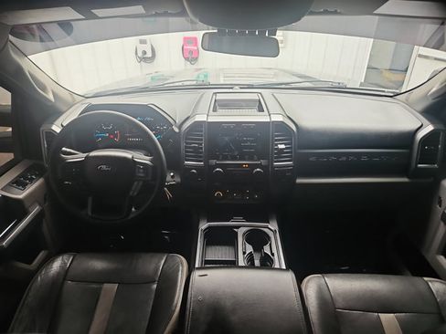 Used 2017 Ford F250 XLT w/ XLT Value Package AWD/4WD image 18