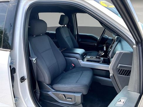 Used 2018 Ford F150 XLT w/ Equipment Group 302A Luxury AWD/4WD image 32