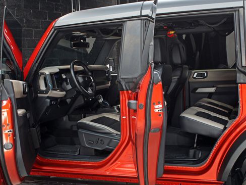 Used 2023 Ford Bronco Wildtrak AWD/4WD image 37