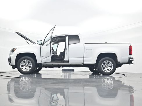 Used 2022 Chevrolet Colorado LT w/ Fleet Safety Package image 41