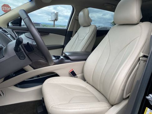 Used 2016 Lincoln MKX Reserve w/ Climate Package AWD/4WD image 12