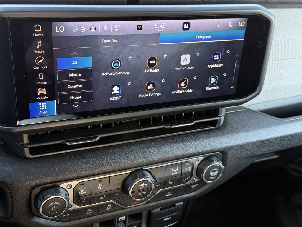 Used 2025 Jeep Gladiator Sport AWD/4WD image 11