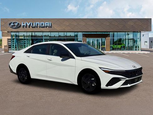 New 2026 Hyundai Elantra SEL Sport image 10
