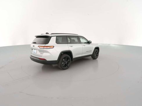 New 2025 Jeep Grand Cherokee L Limited w/ Black Appearance Package image 12