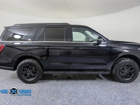 Used 2022 Ford Expedition Timberline w/ Equipment Group 501A AWD/4WD image 8