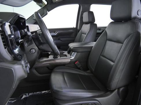 Used 2024 Chevrolet Silverado 1500 LTZ AWD/4WD image 21