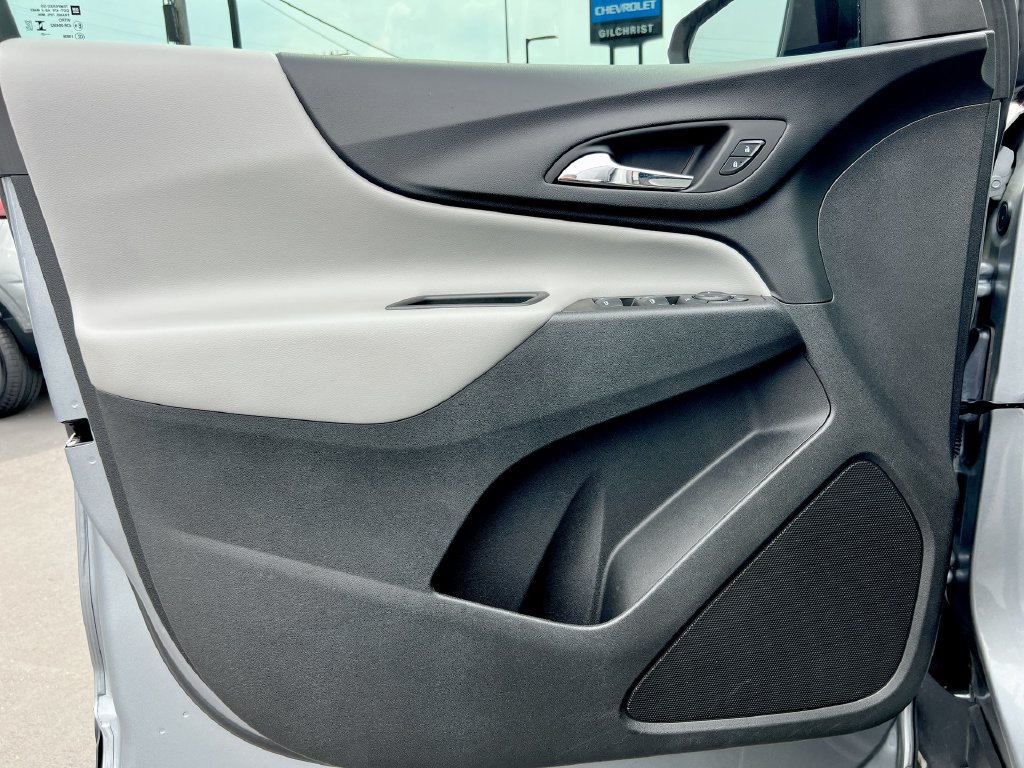 Used 2023 Chevrolet Equinox LS w/ LPO, Floor Liner Package AWD/4WD image 19