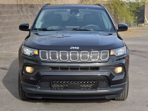 Used 2022 Jeep Compass Latitude image 4