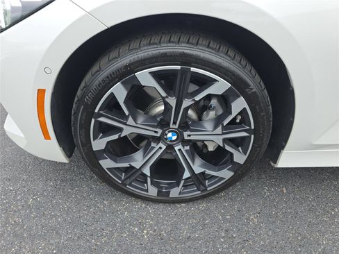 Used 2025 BMW 330i Sedan image 6
