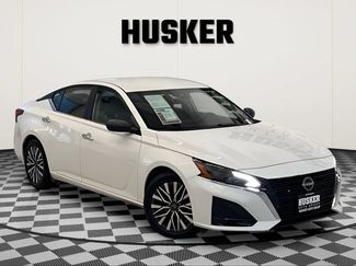 Used 2025 Nissan Altima 2.5 SV FWD video 1